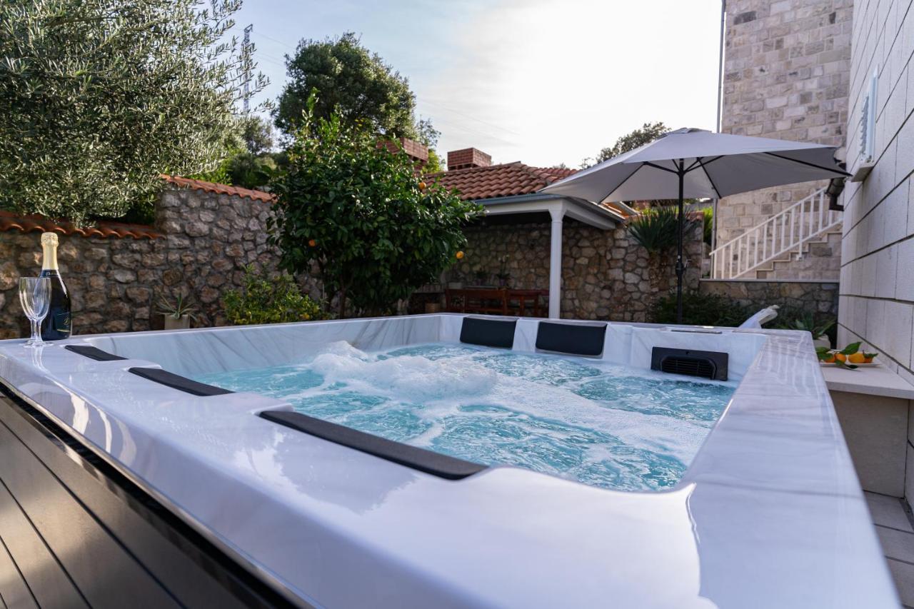 קאבטאט Holiday Home Swiss מראה חיצוני תמונה