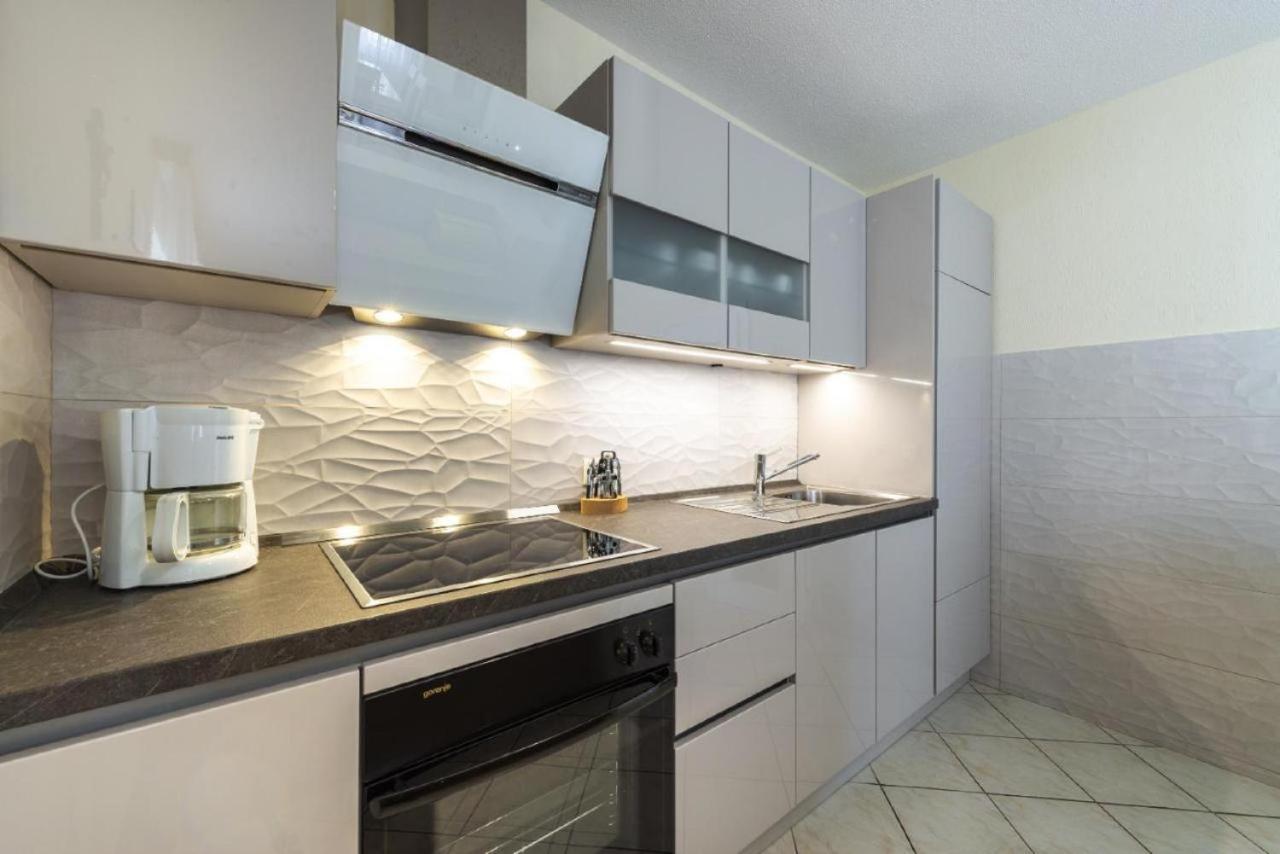 קאבטאט Holiday Home Swiss מראה חיצוני תמונה