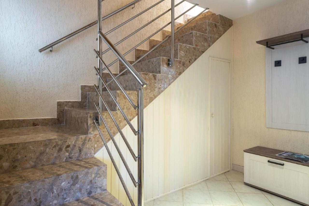 קאבטאט Holiday Home Swiss מראה חיצוני תמונה