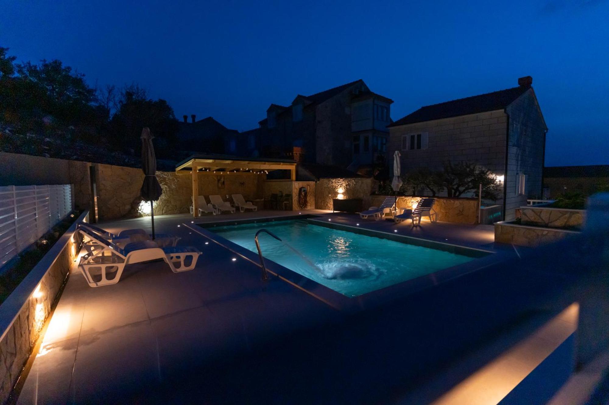 קאבטאט Holiday Home Swiss מראה חיצוני תמונה