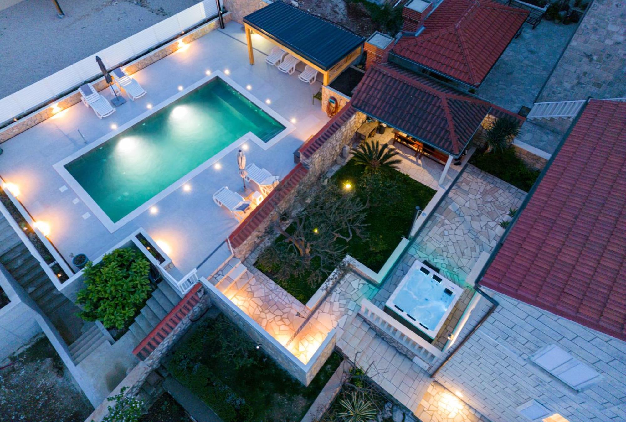 קאבטאט Holiday Home Swiss מראה חיצוני תמונה